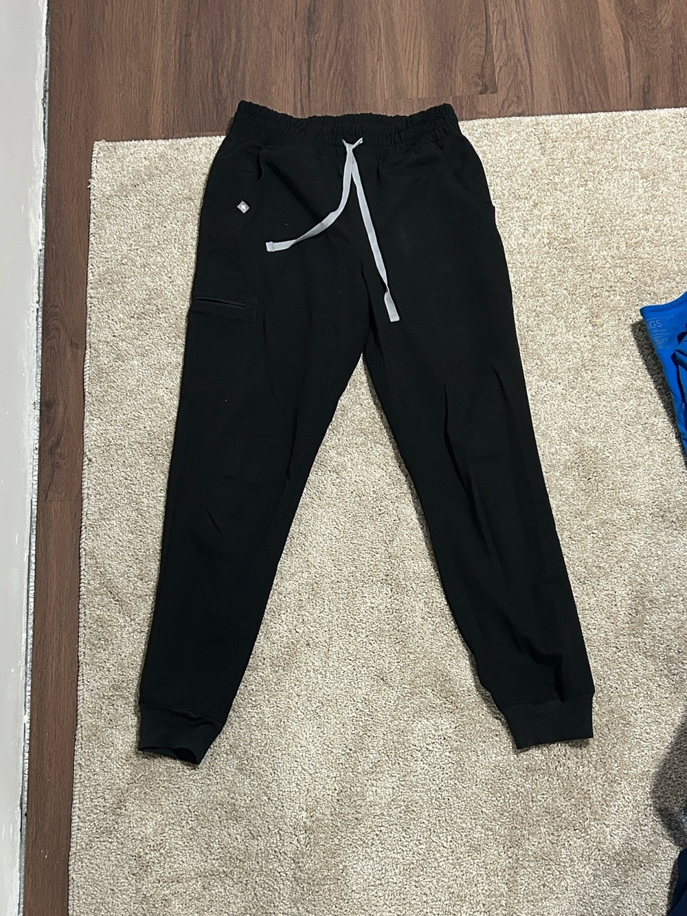 FIGS black set - Picture 3 of 3